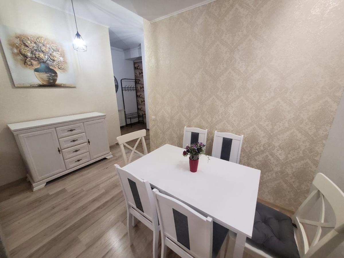 Morii Lake Special Apartment Bucureşti Ngoại thất bức ảnh