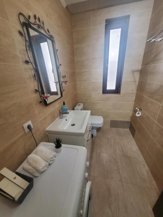 Morii Lake Special Apartment Bucureşti Ngoại thất bức ảnh