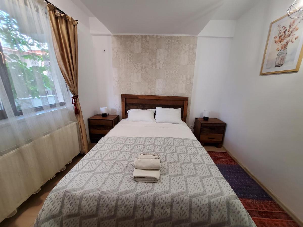 Morii Lake Special Apartment Bucureşti Ngoại thất bức ảnh