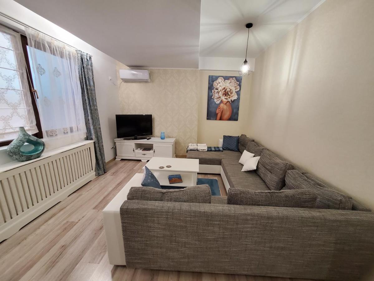 Morii Lake Special Apartment Bucureşti Ngoại thất bức ảnh